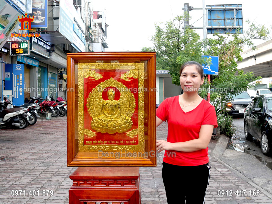 Tranh Đức Phật Thích Ca Mâu Ni mạ vàng 24K là dòng sản phẩm tranh đồng cao cấp